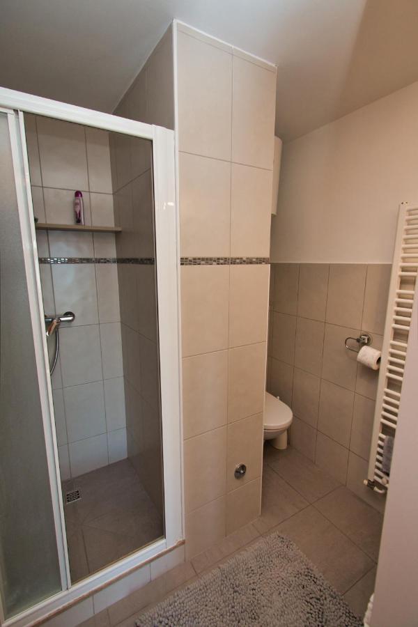 Apartment Zizi Omiš Kültér fotó