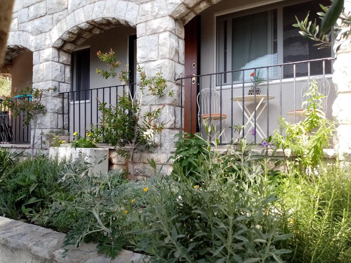 Apartment Zizi Omiš Kültér fotó